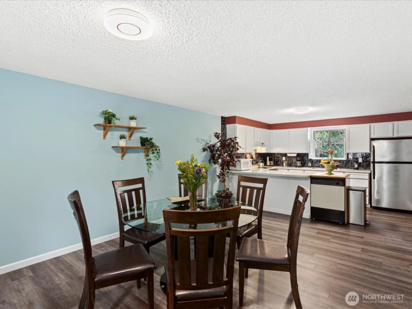 Property photo for 16445 Ambaum Boulevard S, Burien photo 23