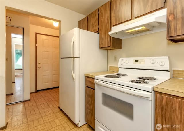 Property photo for 1102 8th Street Ne #4, Auburn photo 5