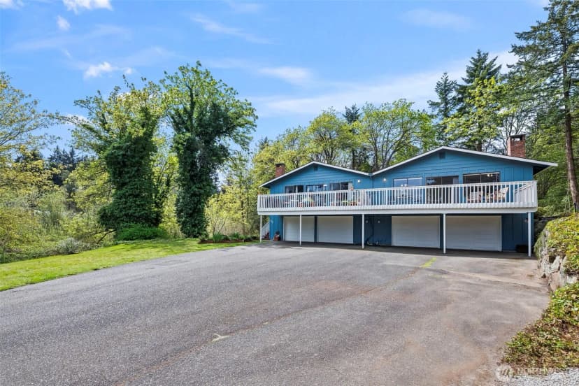 Property photo for 296 298 North Shore Boulevard, Fox Island photo 39