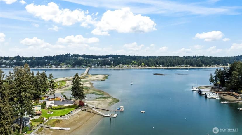 Property photo for 296 298 North Shore Boulevard, Fox Island photo 36