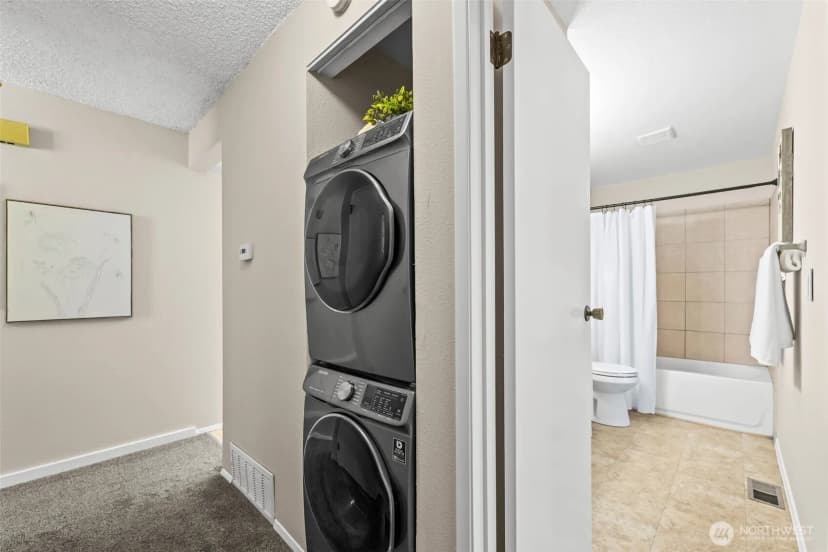 Property photo for 296 298 North Shore Boulevard, Fox Island photo 24