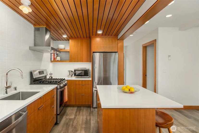 Property photo for 151 Finch Place Sw, Bainbridge Island photo 25