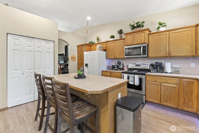 Property photo for 10469 Yelm Terra Street Se, Yelm photo 7