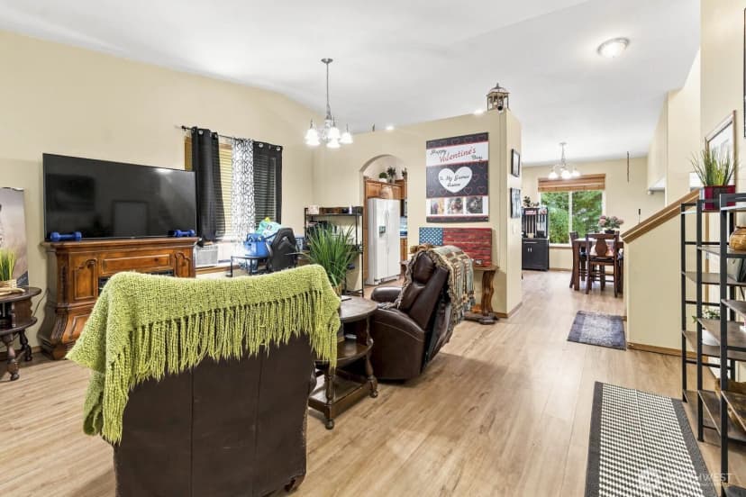 Property photo for 10469 Yelm Terra Street Se, Yelm photo 12