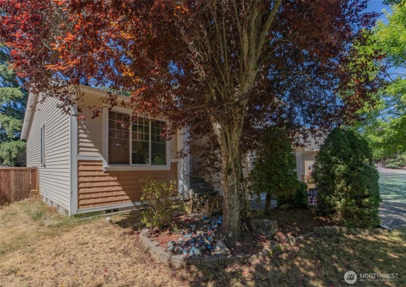 Property photo for 10469 Yelm Terra Street Se, Yelm photo 2