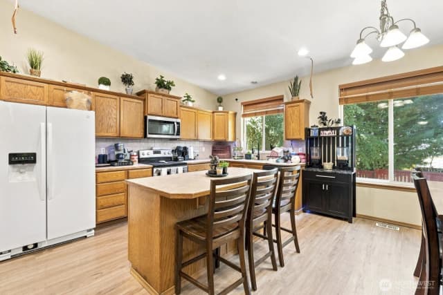 Property photo for 10469 Yelm Terra Street Se, Yelm photo 5