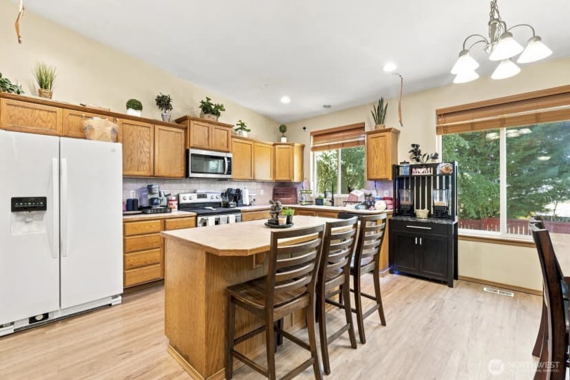Property photo for 10469 Yelm Terra Street Se, Yelm photo 5