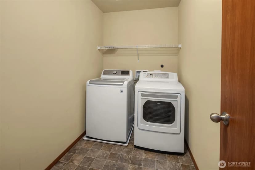 Property photo for 8313 Upper Ridge Road Se #2, Everett photo 31