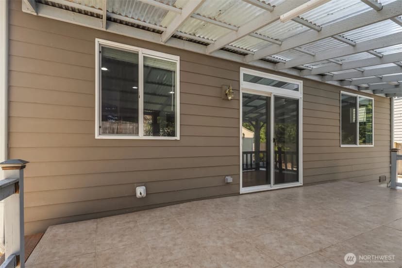 Property photo for 8313 Upper Ridge Road Se #2, Everett photo 16