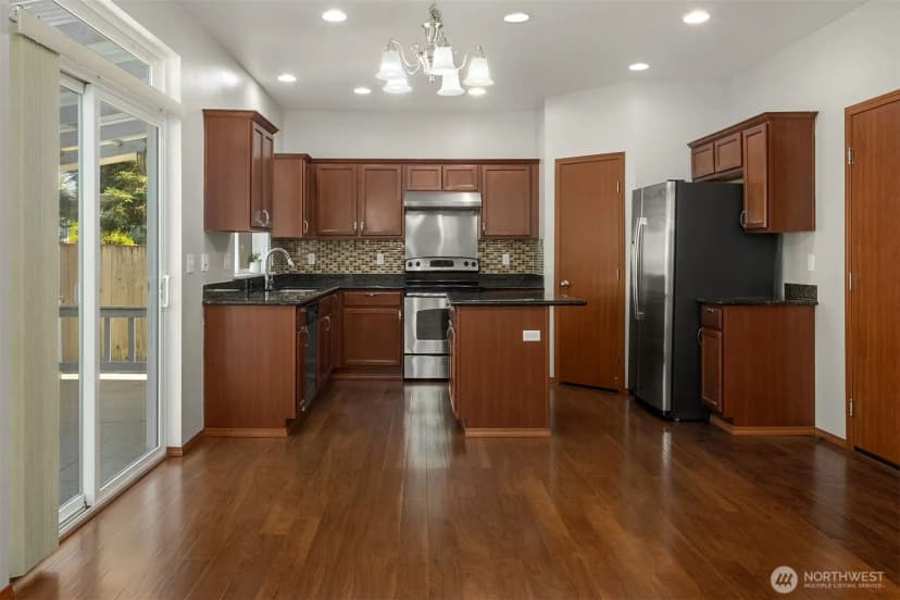 Property photo for 8313 Upper Ridge Road Se #2, Everett photo 9