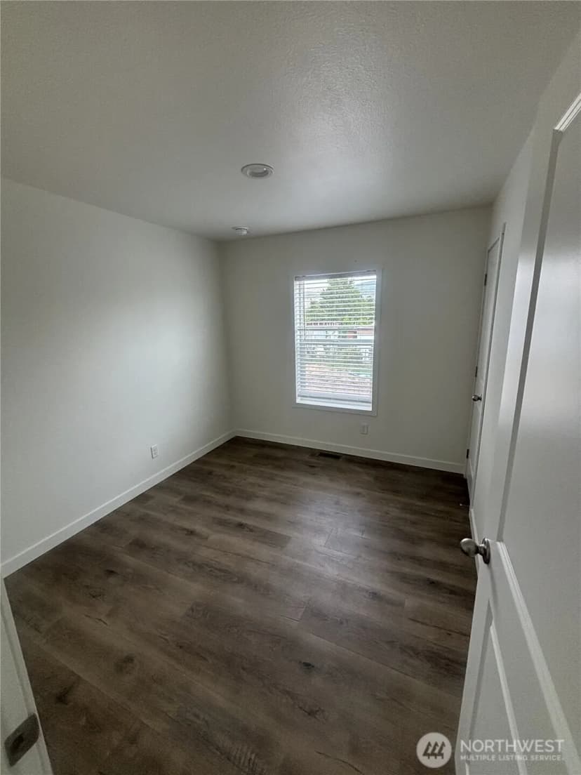 Property photo for 2400 Tacoma Ave #37, Bridgeport photo 6