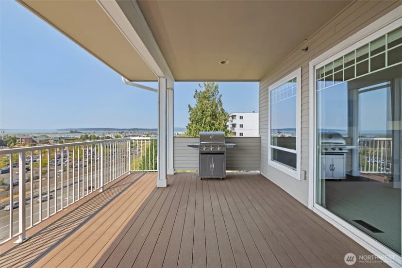 Property photo for 2030 Grand Avenue #5, Everett photo 9