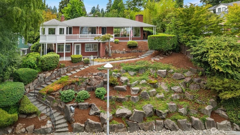 Property photo for 6635 57th Avenue Ne, Seattle photo 33
