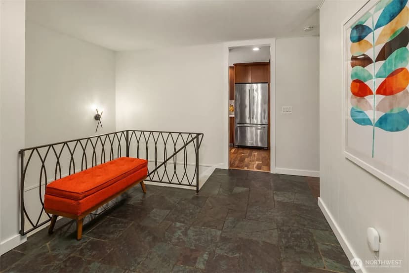 Property photo for 6635 57th Avenue Ne, Seattle photo 14