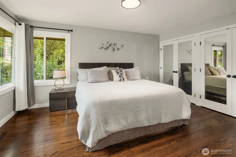 Property photo for 6635 57th Avenue Ne, Seattle photo 19