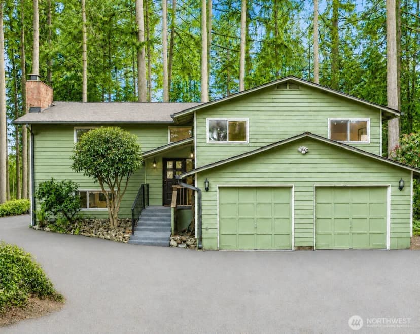 Property photo for 318 170th Place Sw, Bothell