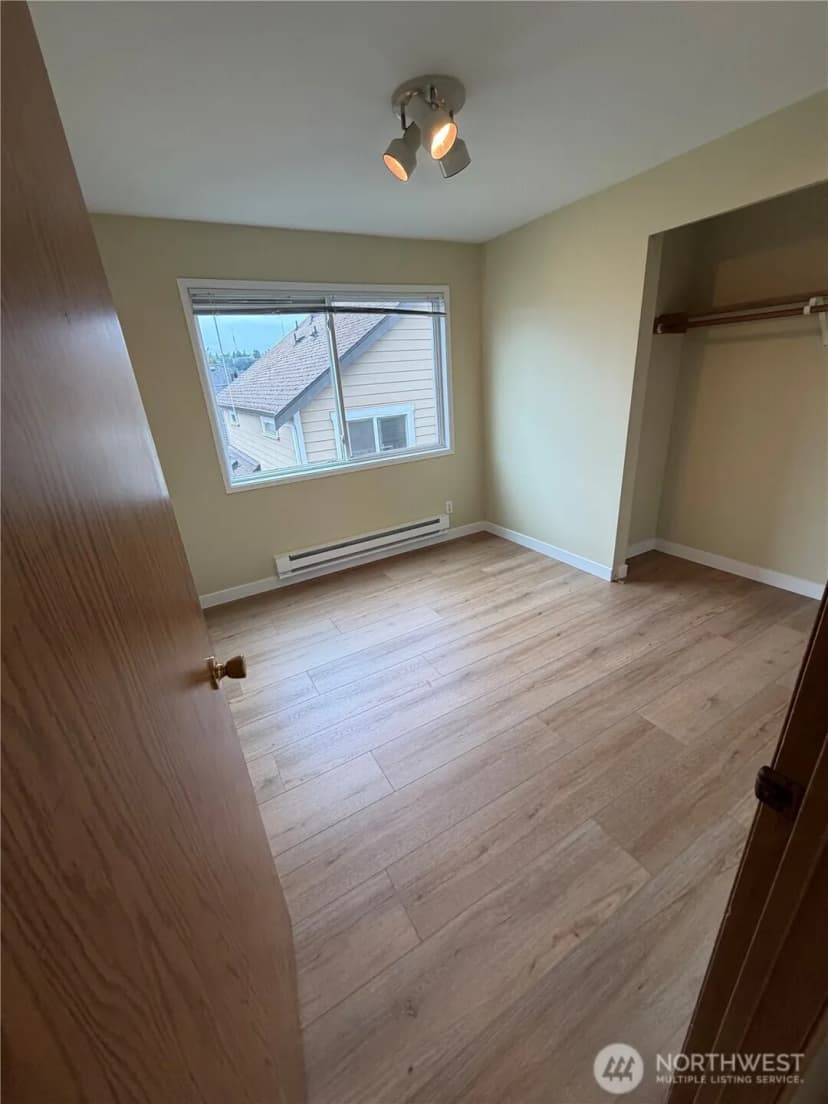 Property photo for 3660 Whitman Avenue N, Seattle photo 23