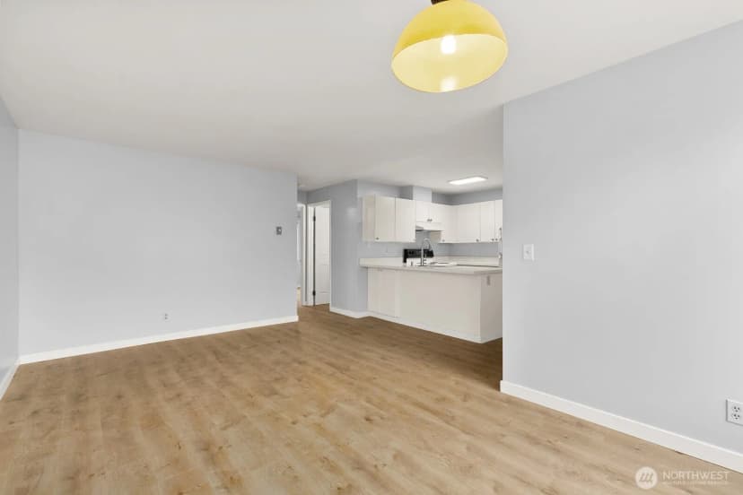 Property photo for 3660 Whitman Avenue N, Seattle photo 6