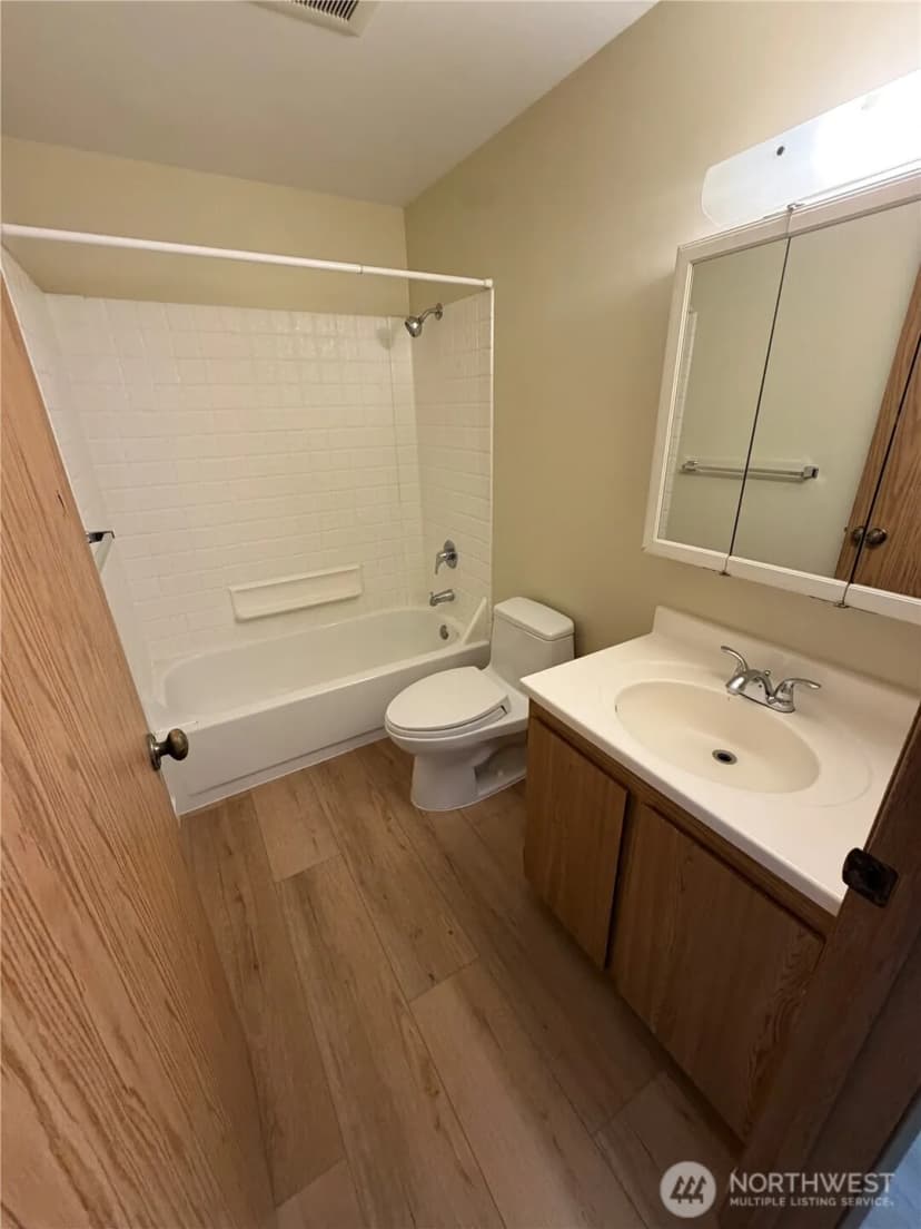 Property photo for 3660 Whitman Avenue N, Seattle photo 22