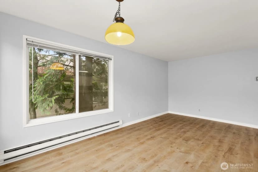 Property photo for 3660 Whitman Avenue N, Seattle photo 7