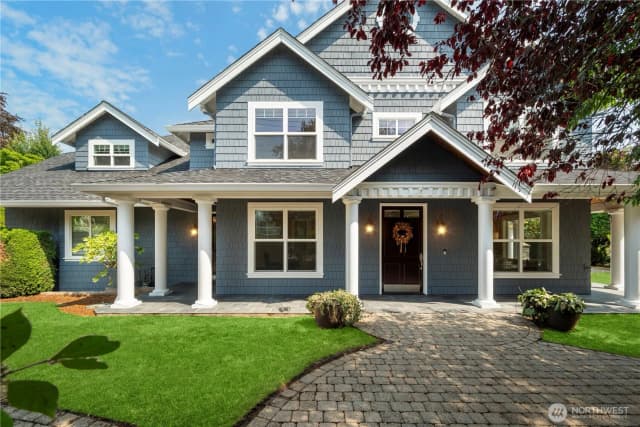 Property photo for 1308 100th Avenue Ne, Bellevue