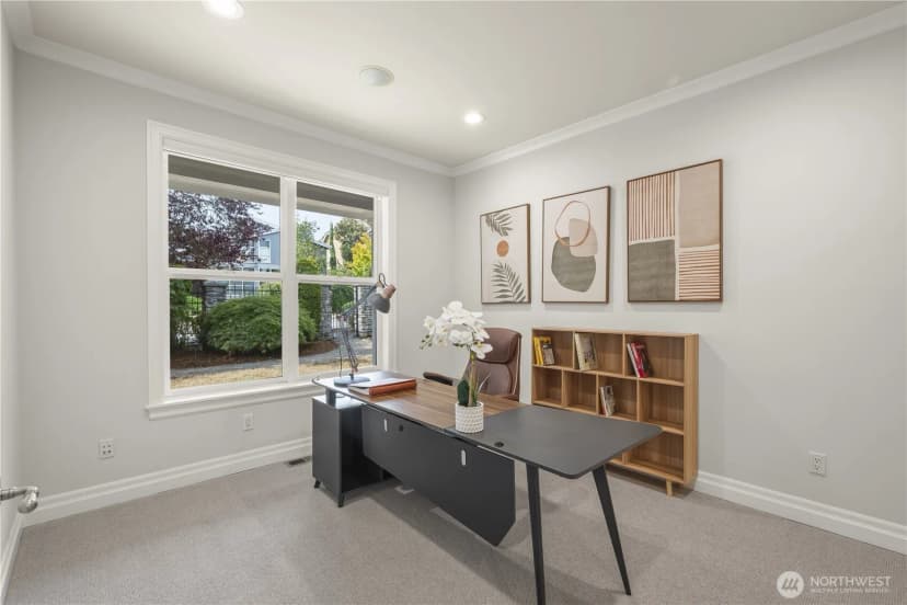 Property photo for 1308 100th Avenue Ne, Bellevue photo 14