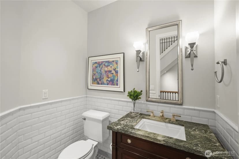 Property photo for 1308 100th Avenue Ne, Bellevue photo 15