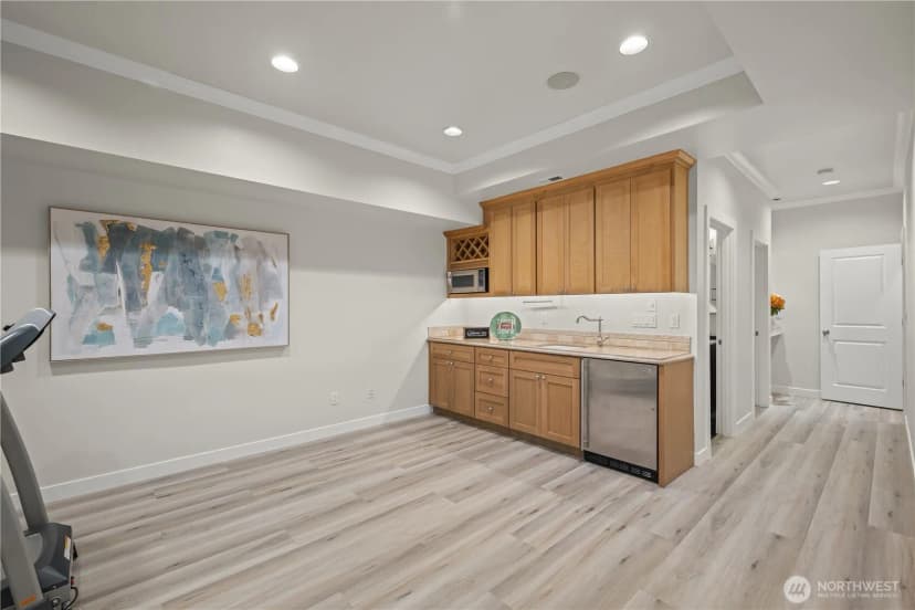 Property photo for 1308 100th Avenue Ne, Bellevue photo 32