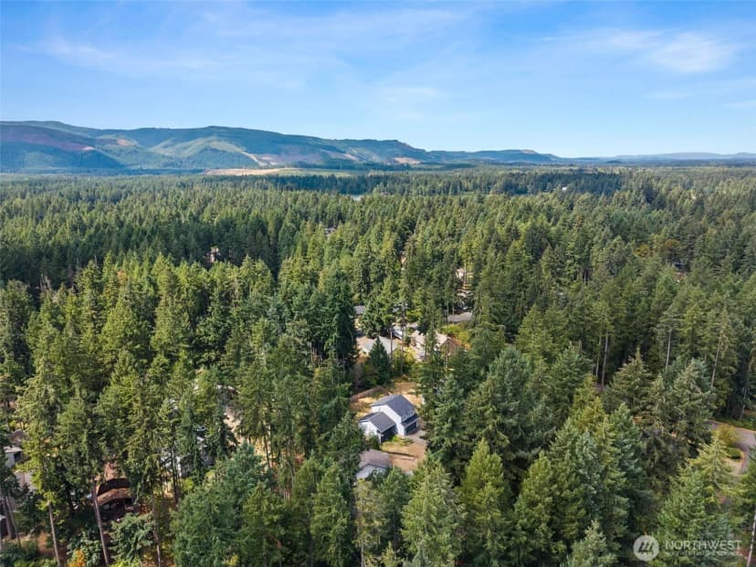 Property photo for 18133 Stoney Ct Se, Yelm photo 8