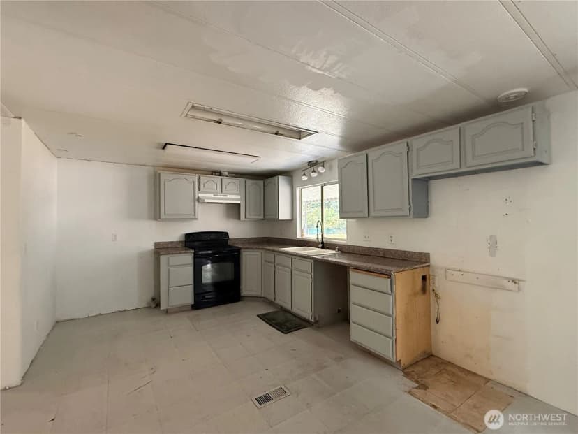 Property photo for 11316 Se 226th Street, Kent photo 3