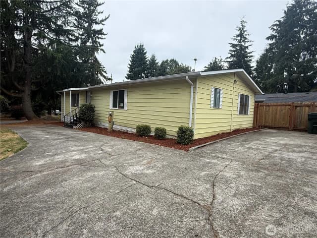 Property photo for 11316 Se 226th Street, Kent photo 2