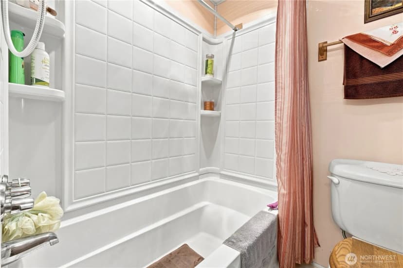 Property photo for 18425 Ne 95th Street #176, Redmond photo 12