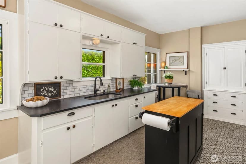 Property photo for 317 Avenue B, Snohomish photo 12