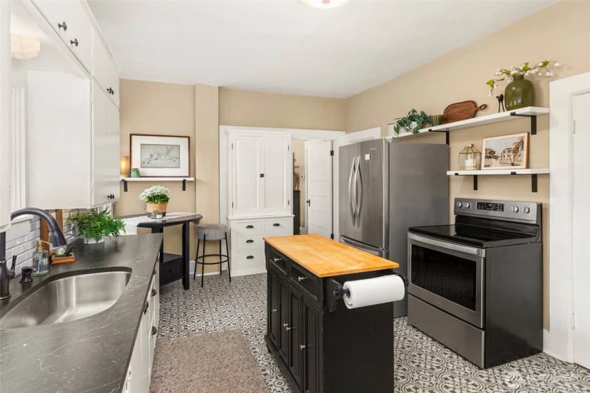 Property photo for 317 Avenue B, Snohomish photo 10