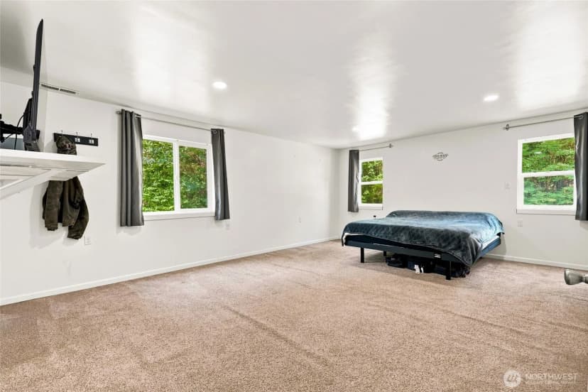 Property photo for 24724 Clear Creek Road, Darrington photo 12