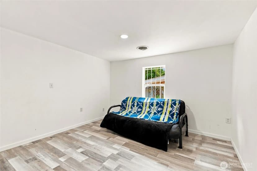Property photo for 24724 Clear Creek Road, Darrington photo 11