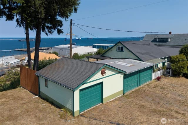 Property photo for 739 W Fourth Street, Port Angeles