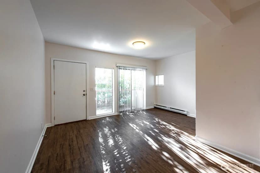 Property photo for 2312 E Denny Way, Seattle photo 4
