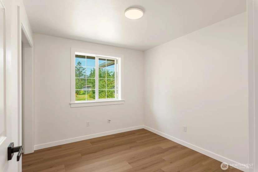 Property photo for 5205 Aerie Ln, Sedro Woolley photo 17