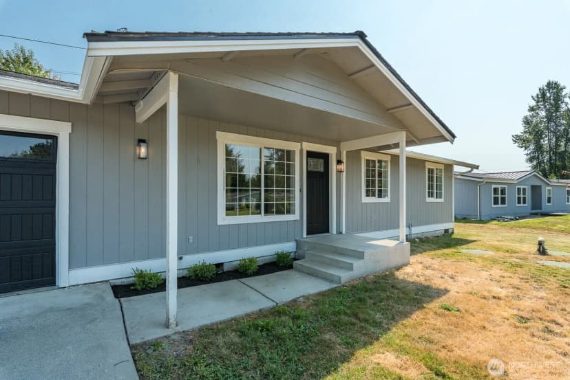 Property photo for 5205 Aerie Ln, Sedro Woolley photo 4