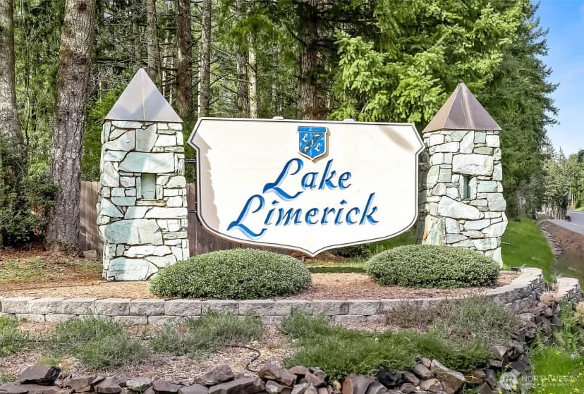 Property photo for 321 E Penzance Road, Shelton photo 39