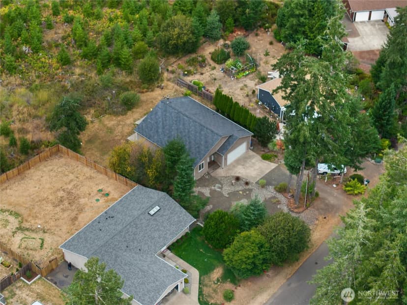 Property photo for 321 E Penzance Road, Shelton photo 29