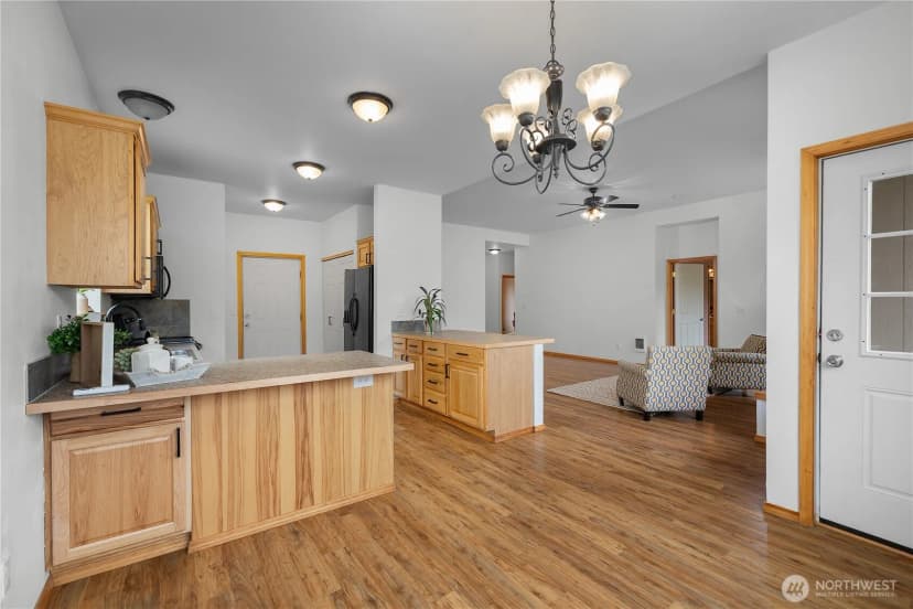 Property photo for 321 E Penzance Road, Shelton photo 14