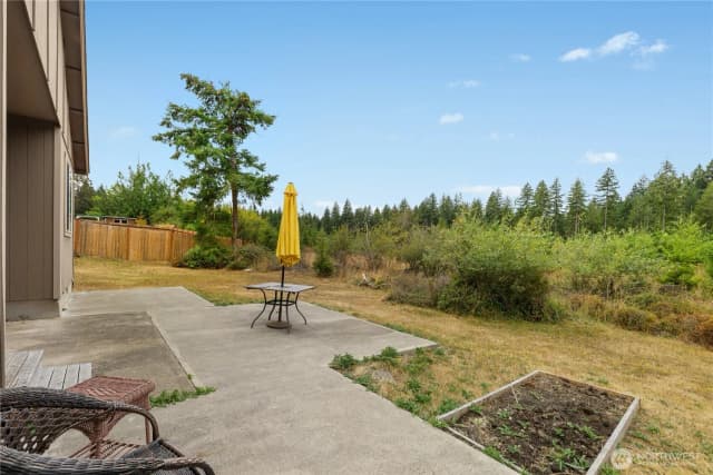 Property photo for 321 E Penzance Road, Shelton photo 3