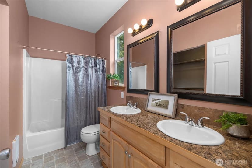 Property photo for 321 E Penzance Road, Shelton photo 23