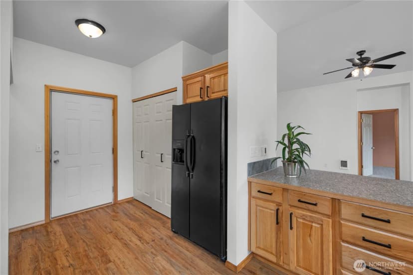 Property photo for 321 E Penzance Road, Shelton photo 19