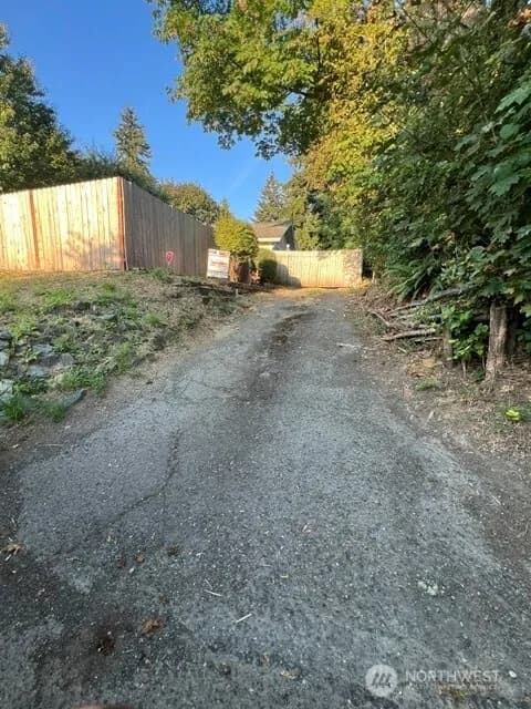Property photo for 414 Chambers Street Ne, Olympia photo 8