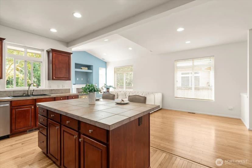 Property photo for 308 196th Place Sw #305, Lynnwood photo 12