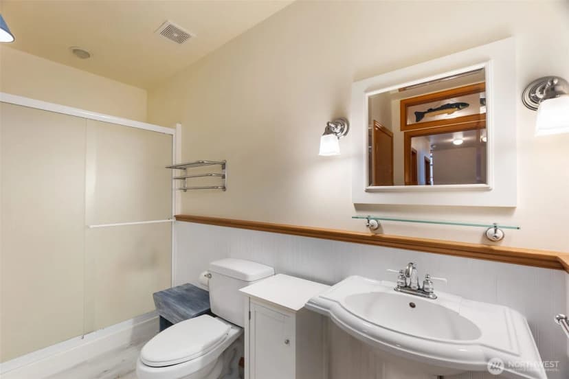 Property photo for 9941 Mariner Drive Nw, Olympia photo 24