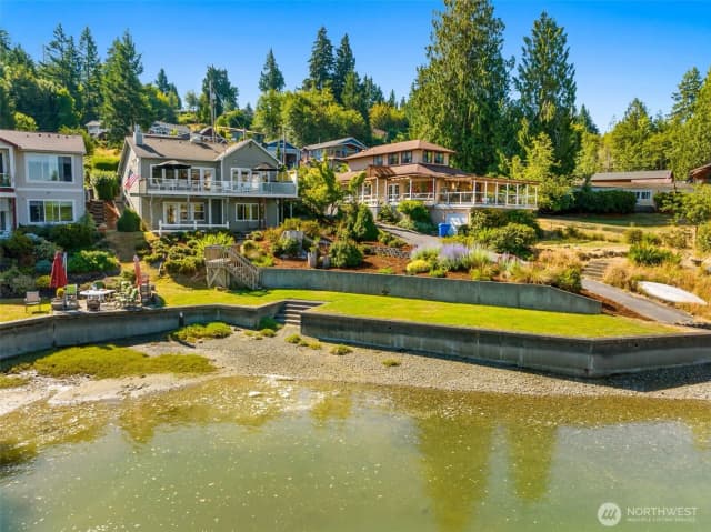 Property photo for 9941 Mariner Drive Nw, Olympia photo 4
